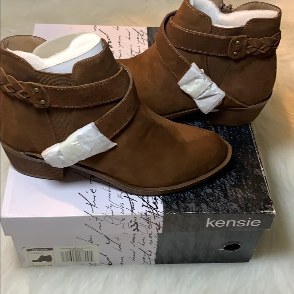 Kensie Ankle Zip Up Booties